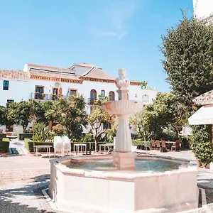 https://apartamento-plaza-de-los-naranjos-centro.es-andalucia.com